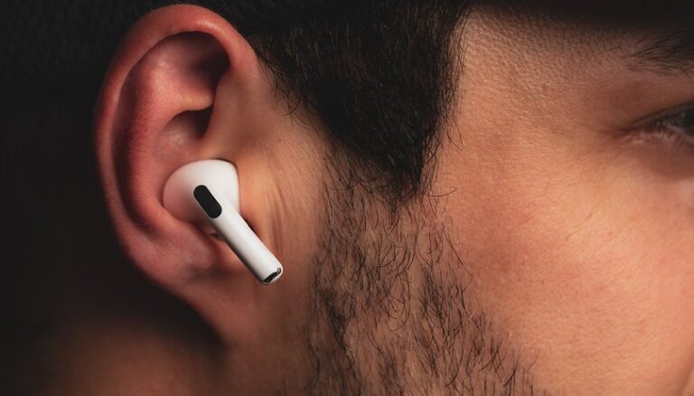You’ve been using your Apple AirPods Pro ALL wrong! Here’s why