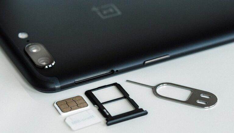 What is eSIM? Should you switch to the SIM card of the future