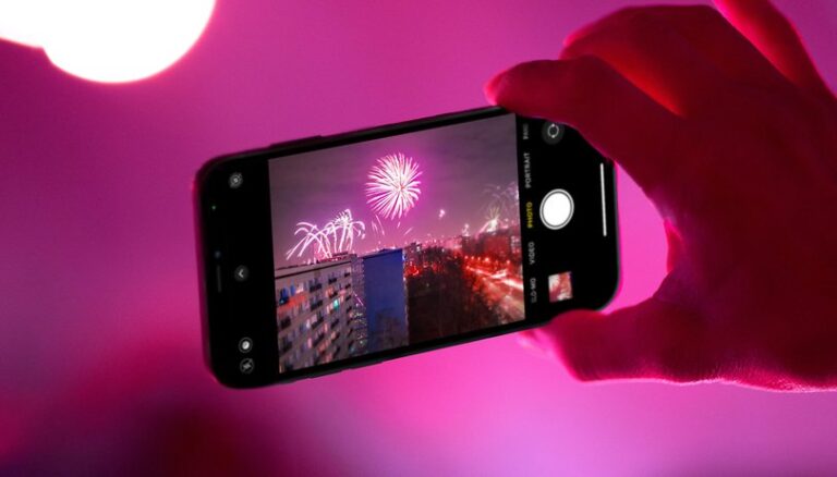 Capture fireworks with your phone: Here’s how you do it right!