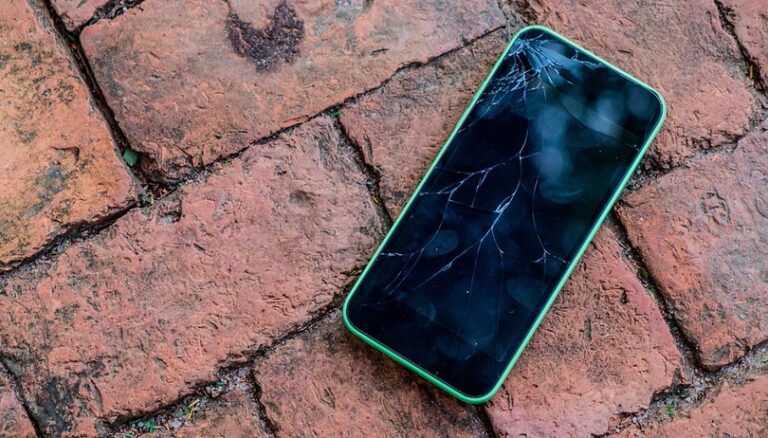 How to use your broken smartphone from a PC