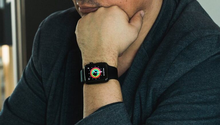 How to change the watch face on your Apple Watch