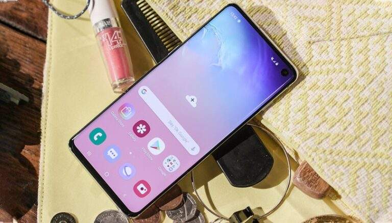 How to download all of the Galaxy S10 wallpapers