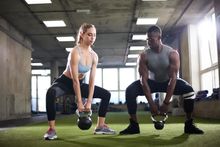 Cricket Protein Bars vs. Protein Powders: Which Is Better for Building Muscle?